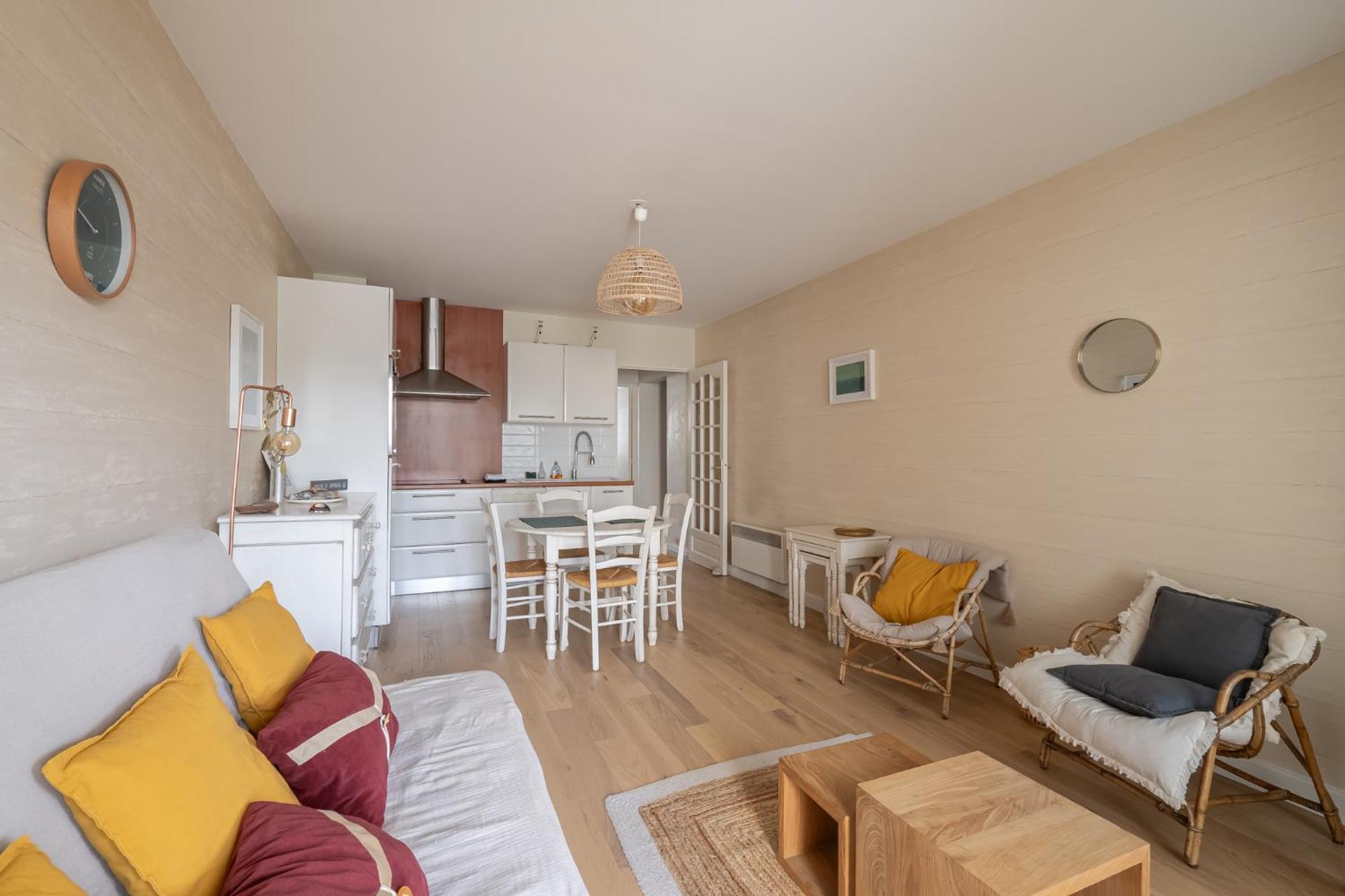 Agreable Appartement Et Terrasse A 2 Pas De La Mer Wimereux Buitenkant foto